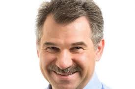 Lear names E-systems division chief