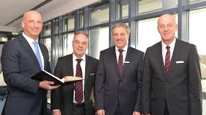 Falls sie sich nicht mit ihrem konto anmelden können, fragen sie bitte bei der betreffenden bank nach, ob diese den standard homebanking computer interface (hbci) unterstützt. 34 Schon Fotos Vr Bank Ffb Homebanking Furstenfeldbruck Ikea Besta Tv Bank Ideen Nathans Art