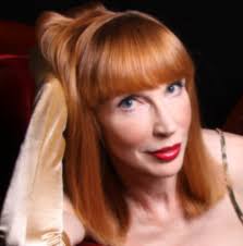 LAURA AINSWORTH BIO & PHOTOS