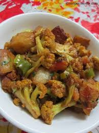 Sindhi Style Aloo Gobi Recipe Yummy Recipes Aloo Gobi Interesting Food Recipes Gobi Recipes