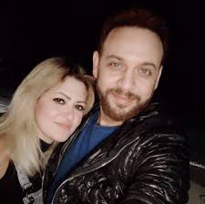 اغاني مصطفى قمر استماع و تحميل البومات مشاهدة كليبات تحميل البوم مصطفى قمر الجديد مجانا و بدون تسجيل. Ø¨Ø§Ù„ØµÙˆØ± Ù…ØµØ·ÙÙ‰ Ù‚Ù…Ø± ÙŠØ¸Ù‡Ø± Ù…Ø¹ Ø²ÙˆØ¬ØªÙ‡ Ø§Ù„Ø«Ø§Ù†ÙŠØ© Beirutcom Net