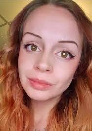 Amy Dull's Instagram, Twitter & Facebook