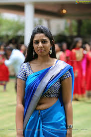 Tamil aunty navel show / navel press hot. Pin By Vishnu On Big Indian Navel Most Beautiful Indian Actress Beautiful Women Pictures