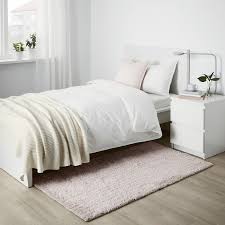 Lindknud Teppich Langflor Beige Ikea Osterreich In 2020 Ikea Furniture How To Clean Carpet