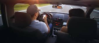 Malaysia amat menitikberatkan keselamatan pengguna di jalan raya khususnya dalam mengelakkan kehilangan nyawa. Denda Rm 300 Memandu Sambil Bermain Telefon Kamera Aes Termasuk Sekali