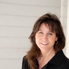 Tracy Fox's Instagram, Twitter & Facebook