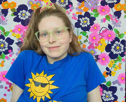 Jessie cave studied illustration and animation at kingston university, london, and worked backstage in various theatres before deciding. Jessie Cave I Feel Like I Ve Got To Speak As Fast As Possible And Get The Hell Off The Stage Edinburgh Festival