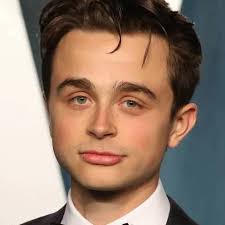 Who thinks they'll be some blow back for Larry taking 50% of the sale of  Jacks clock invention...I'm hoping Marian has something to say about his  greed. For those that didn't look