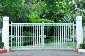 Golden water peast 50% pani dal kr mix kr le.gate ko oil paint lga le. Are You Looking For Grill Gate Designs The 15 Decor Ideas You Can T Ignore