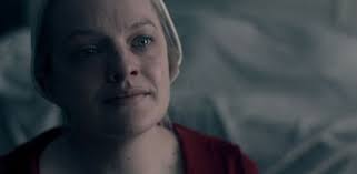 По роману маргарет этвуд the handmaid's tale и его экранизациям. Chego Zhdat Ot 3 Go Sezona Seriala Rasskaz Sluzhanki Vokrug Tv