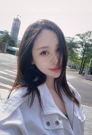 純欲系來襲！網紅Nana 笑容迷倒粉絲直呼「我的女神」