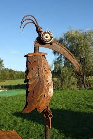 30 Stunning Wood Art Ideas Bored Art Metal Garden Art Metal Yard Art Metal Tree Wall Art