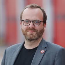 J'ai le plaisir de vous annoncer que j'occupe désormais le poste de  Collaboratrice parlementaire auprès de Céline Hervieu chez Assemblée  nationale.