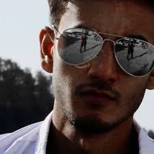 Umer Arif's Instagram, Twitter & Facebook