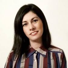 Tra le pagine della pazzia è un film del 2018 diretto da sam irvin, un attore e regista statunitense divenuto noto a partire dagli anni '90 per alcuni film diretti per cinema e tv come guilty as charged, oblivion e magic island. Chi E Olivia Paladino Manager Romana Fidanzata Di Conte