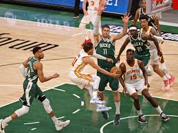 Nba playoffs 2021 / the finals / game 2 / 08.07.2021 / {milwaukee bucks @ phoenix suns} вид спорта: Talk About Hawks Bucks Game 2 Here Blazer S Edge