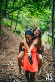 37 Impossibly Fun Best Friend Photography Ideas It was so bittersweet to see them expressing their friendship and love for each other i… best friend photography ideas
