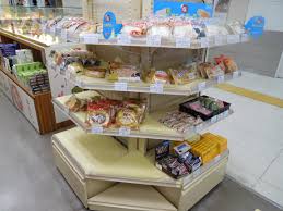 新富士駅 改札外の売店 | 駅弁大好ききたのブログ