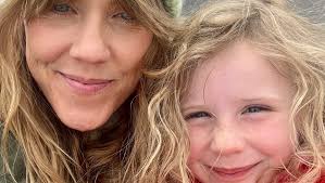 Fundraiser for Laina Miller by Jennifer Yu : Aid for Laina: Altadena Single  Mother & Small Business Owner