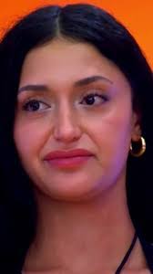 Leah Fu's Instagram, Twitter & Facebook