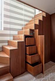 So bekommt ihr eingangsbereich einen persönlichen touch. Schrank Unter Treppe Und Andere Losungen Wie Sie Fur Mehr Stauraum Sorgen