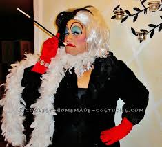 Run out of time to make your halloween costume? Coolest Cruella Deville Diy Costume