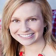 Laura Lee Wren (@LL_Wren)