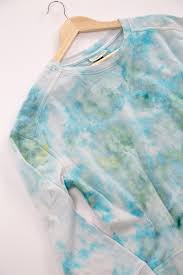The most common diy tie dye shirt material is polyester. Alice And Loishow To Ice Dye Fabric Alice And Lois