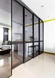 Ofis cam bölme sistemi, ofislerin daha standart bir görüntüye kavuşmasına olanak sunan özel cam duvar bölme uygulamalardır. Mutfak Ve Oturma Odasi Arasindaki Bolme 80 Fotograf Alcipan Dekoratif Tasarim Tasarimi