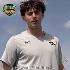 Malachi Henderson is a 2025 LB from Oak Grove Mississippi. Kid just picked  up his first offer from Tulane and is receiving a lot attention. He is 6'1  210 pounds and runs