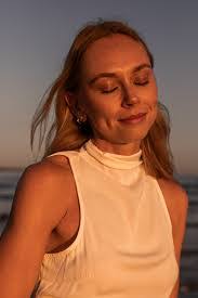 Victoria Golden's Instagram, Twitter & Facebook