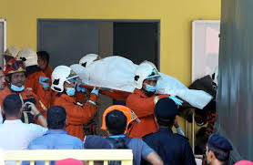 Pada wajah budak perempuan itu tidak ada sedikit pun perasaan kesal dan terpaksa. Mayat Rentung Bertindih Ketua Polis Kl Semasa Mstar