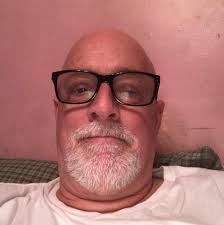 Good someone point me in the way of a plumber and electrian Thank you :)