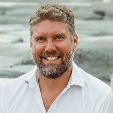 Brad Smale's Instagram, Twitter & Facebook