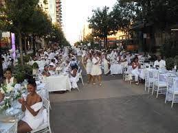 Eliminate the stress of making large party reservations. Le Diner En Blanc Atlanta S Largest All White Everything Secret Dinner Party Rolling Out