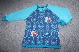 Freebook raglan shirt raglan shirts shirt schnittmuster baby. Wintersanne Juli 2017