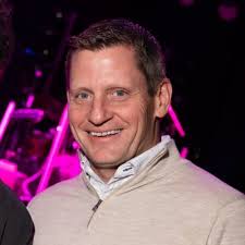 Rob Thomas (@robdthomas)