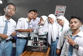 Kerja sebulan di gaji 1,3 miliar, tapi banyak yang mundur.!! 4 Jurusan Smk Yang Banyak Dicari Dan Gajinya Besar Anakdagang