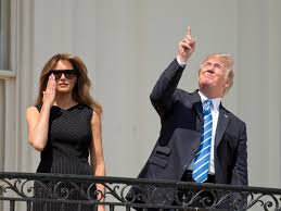 A paris, au maximum de l'éclipse à 10h29, 78% de la surface sera. Regarder L Eclipse Solaire Sans Lunettes Etait Une Mauvaise Idee Sciences Et Avenir