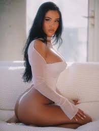 Ashlyn Castro Nude and Sexy Collection - Fappenist