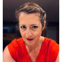 Laura Grimshaw's followers