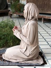 — يا أحـمدُ، متى سَـتَـنـامُ؟ — سَأنـامُ بعدَ نِصفِ ساعةٍ. Ù…Ù„Ø§Ø¨Ø³ ÙˆØ¹Ø¨Ø§ÙŠØ§Øª Ø§Ù„ØµÙ„Ø§Ø© Ù…Ù† Ø´ÙƒØ±