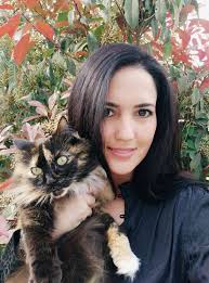 Good morning ! I am free to come and take care of your loves! Possible for  the 10 of April to the25 of ApriI, or for the 10 of June to...We can