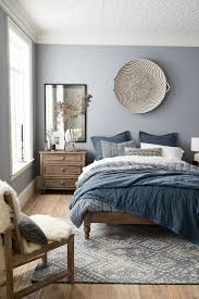 Trendige Farben Fabelhafte Schlafzimmergestaltung In Grau Blau Schlafzimmergestaltung Wohnideen Schlafzimmer Blaues Schlafzimmer