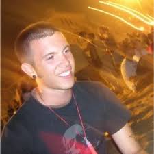 Leigh Abrams (@LeighAbrams)