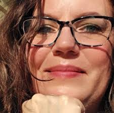 Nancy Crumpton's Instagram, Twitter & Facebook