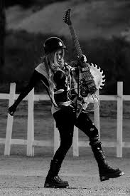 Black And White Rockstar Rock On Rockstar With Images Avril Lavigne Rock N Roll Rocker Chic