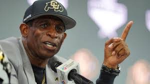 Lupita Leon's Instagram, Twitter & Facebook