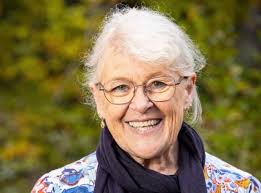 Lorraine Miner's Instagram, Twitter & Facebook