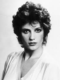 Suzanne Danielle's Instagram, Twitter & Facebook